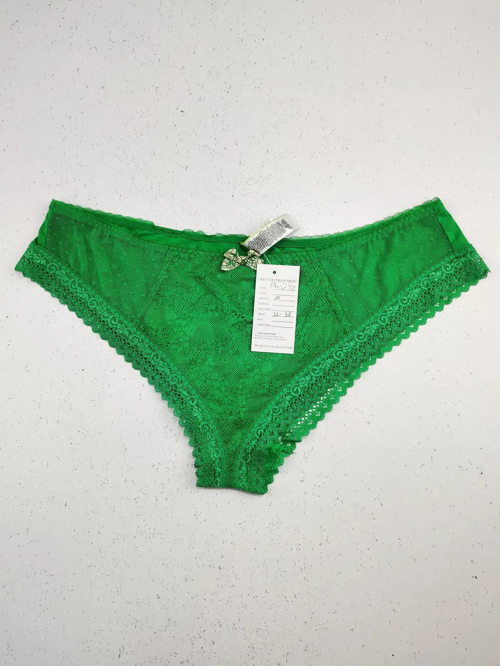 Buy online pre-used pre-loved 100% authentic & Original branded Marks & Spencer (PU-233) available in Pakistan. Top international brands avilable.