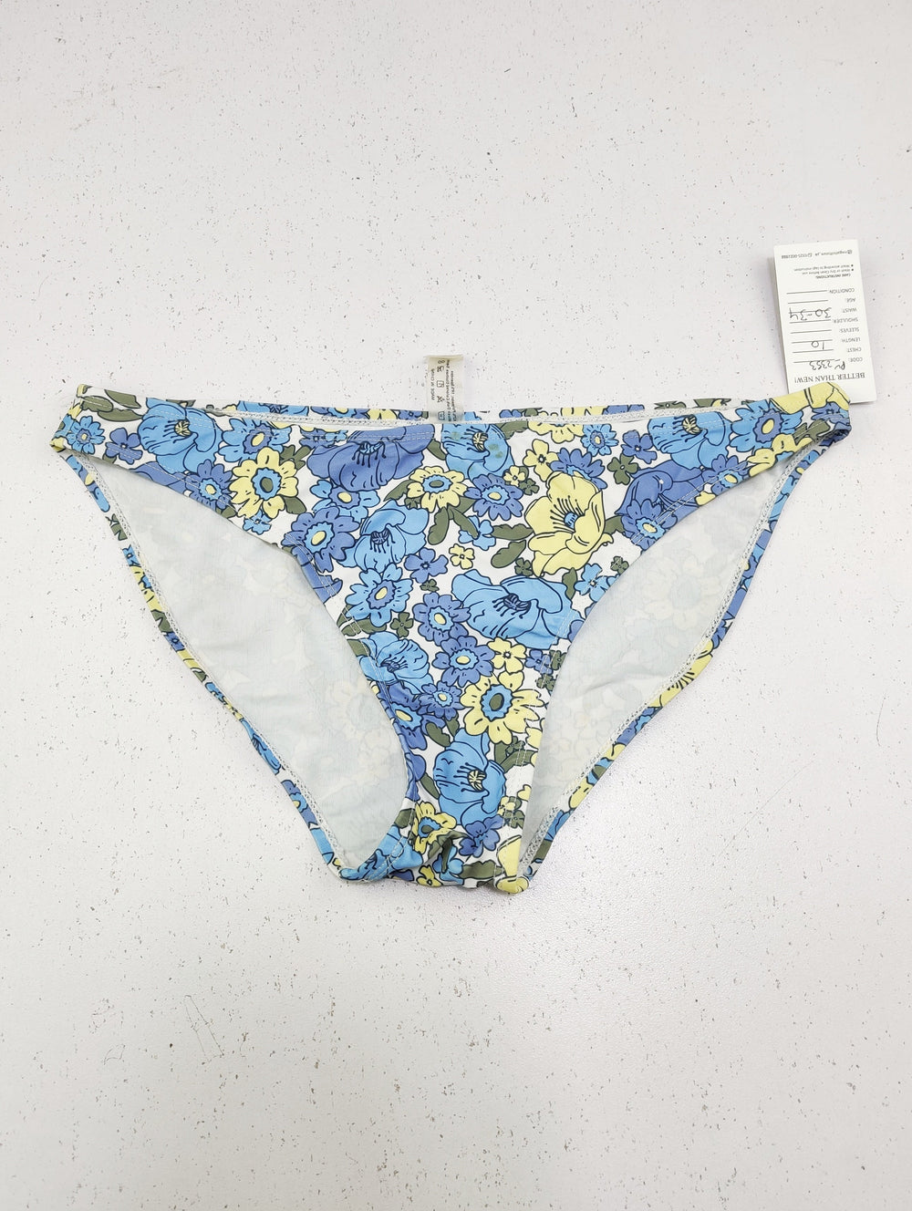 Buy online pre-used pre-loved 100% authentic & Original branded Unknown Brand (PU-2353) available in Pakistan. Top international brands avilable.