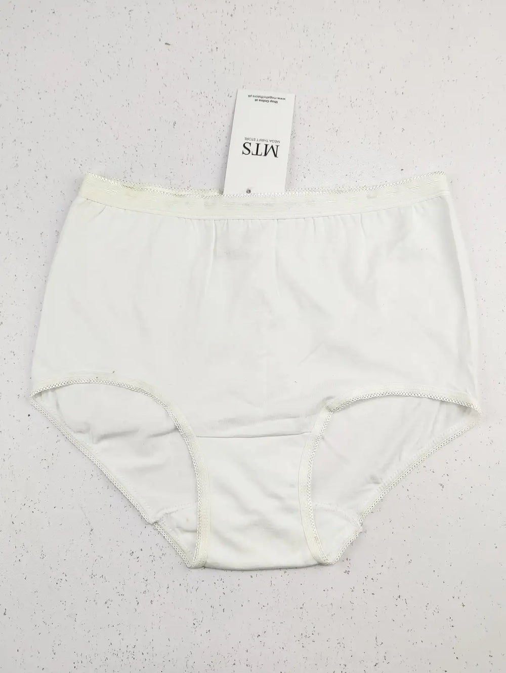 Buy online pre-used pre-loved 100% authentic & Original branded Arista (PU-237) available in Pakistan. Top international brands avilable.