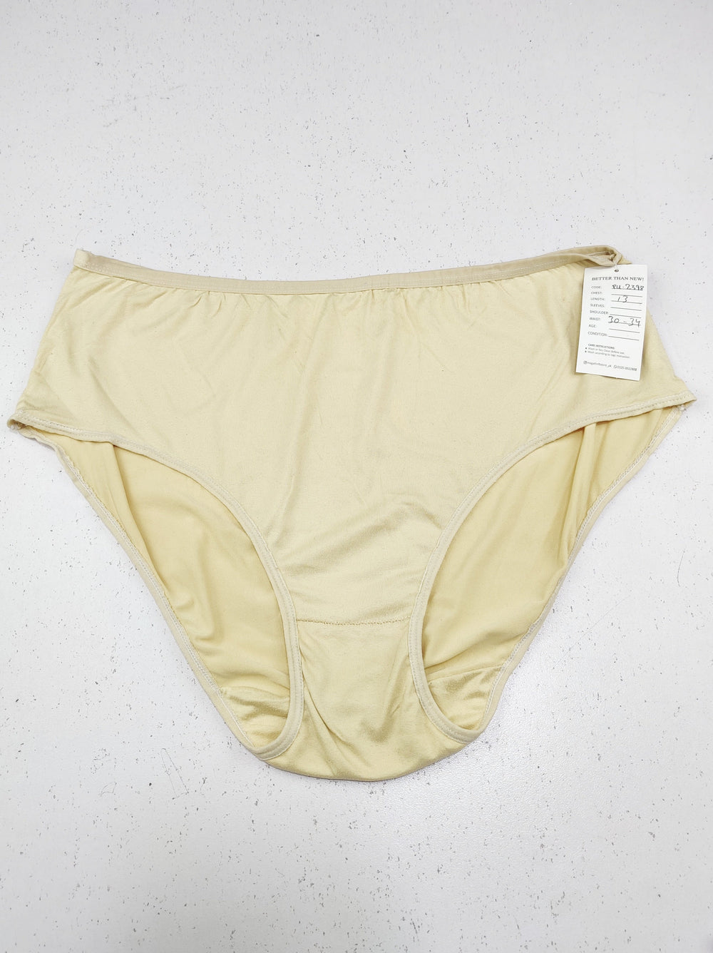 Buy online pre-used pre-loved 100% authentic & Original branded Unknown Brand (PU-2398) available in Pakistan. Top international brands avilable.