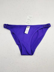 Buy online pre-used pre-loved 100% authentic & Original branded F&F (PU-239) available in Pakistan. Top international brands avilable.