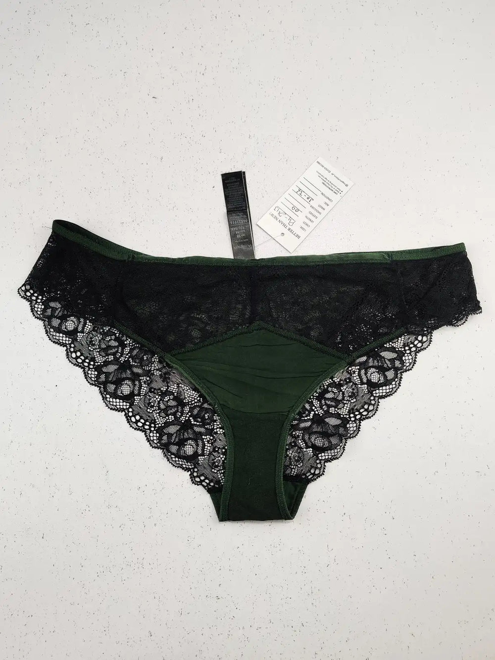 Buy online pre-used pre-loved 100% authentic & Original branded Autograph (PU-243) available in Pakistan. Top international brands avilable.