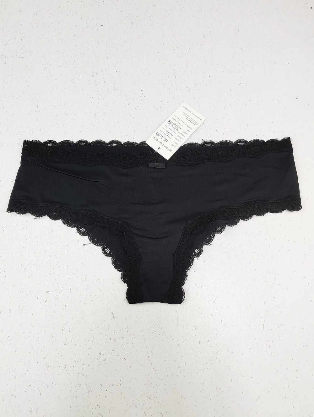 Buy online pre-used pre-loved 100% authentic & Original branded Primark (PU-2457) available in Pakistan. Top international brands avilable.