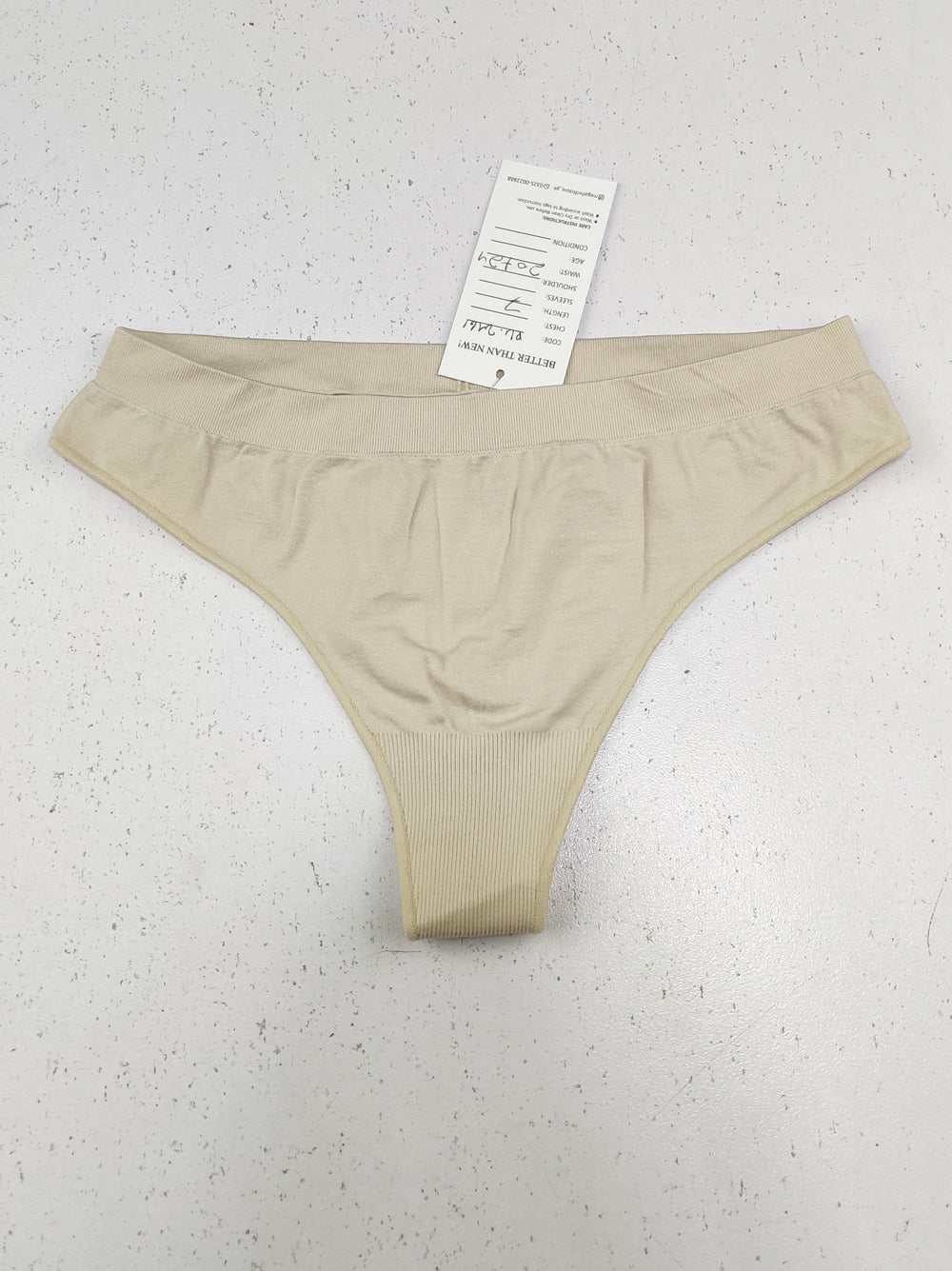 Buy online pre-used pre-loved 100% authentic & Original branded Unknown Brand (PU-2461) available in Pakistan. Top international brands avilable.