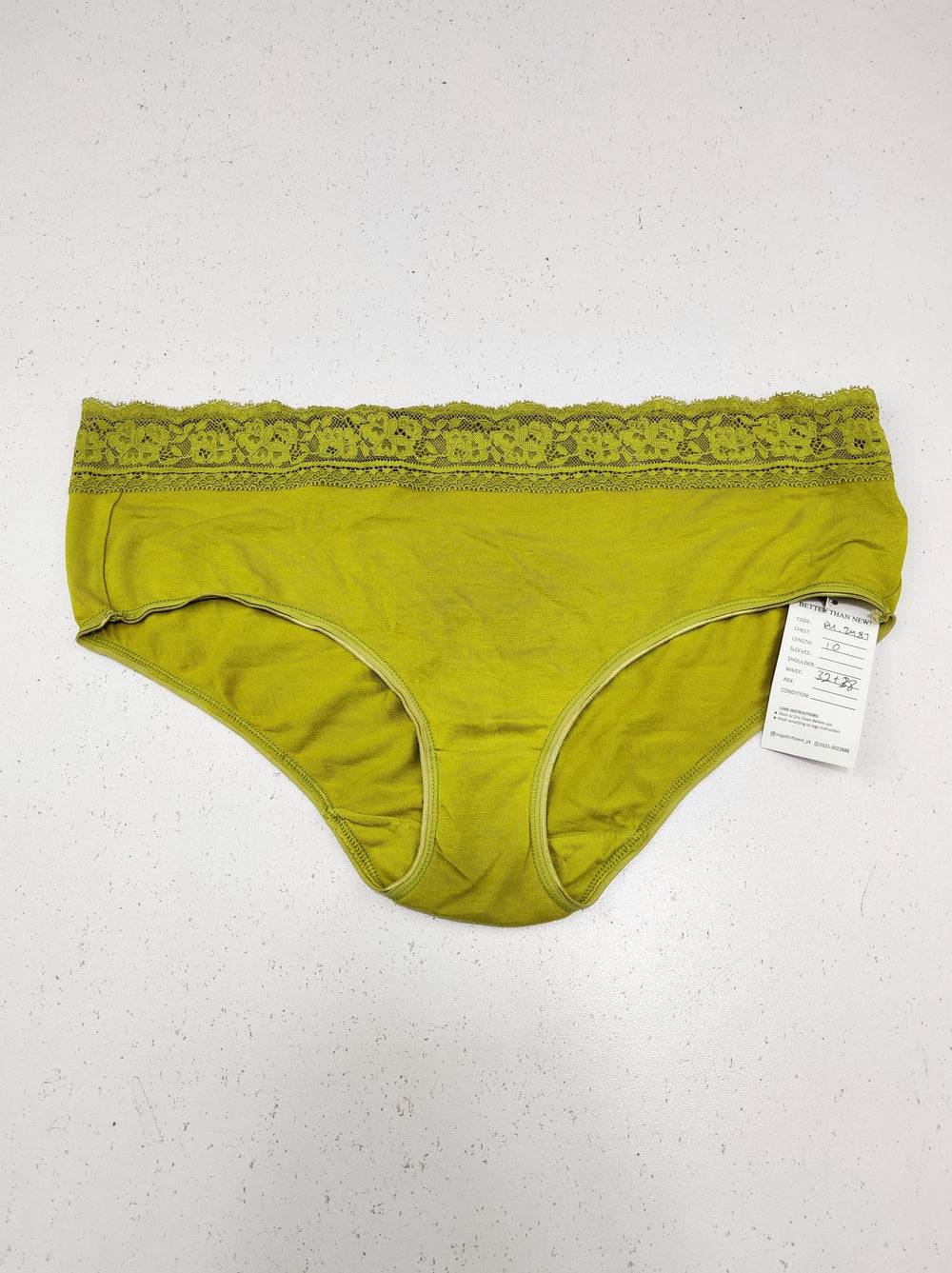 Buy online pre-used pre-loved 100% authentic & Original branded Marks & Spencer (PU-2487) available in Pakistan. Top international brands avilable.
