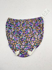 Buy online pre-used pre-loved 100% authentic & Original branded Unknown Brand (PU-250) available in Pakistan. Top international brands avilable.