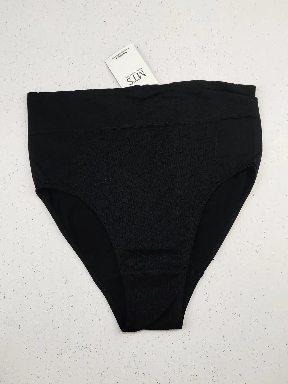 Buy online pre-used pre-loved 100% authentic & Original branded Unknown Brand (PU-251) available in Pakistan. Top international brands avilable.