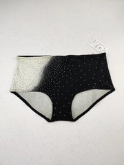 Buy online pre-used pre-loved 100% authentic & Original branded Unknown Brand (PU-25) available in Pakistan. Top international brands avilable.