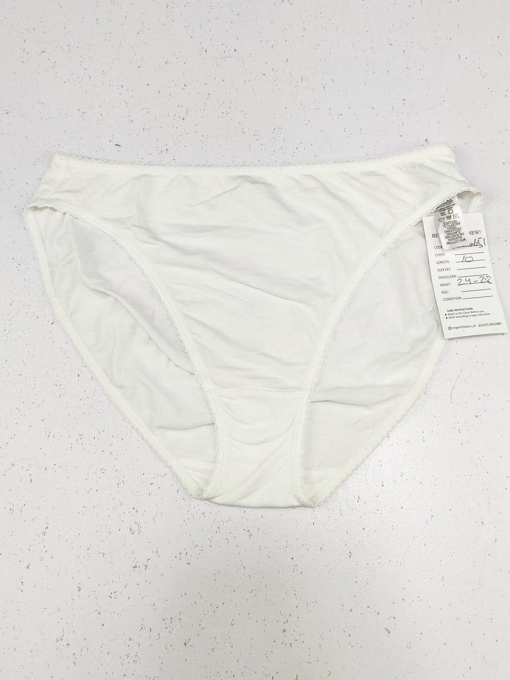 Buy online pre-used pre-loved 100% authentic & Original branded Dunnes Stores (PU-2651) available in Pakistan. Top international brands avilable.