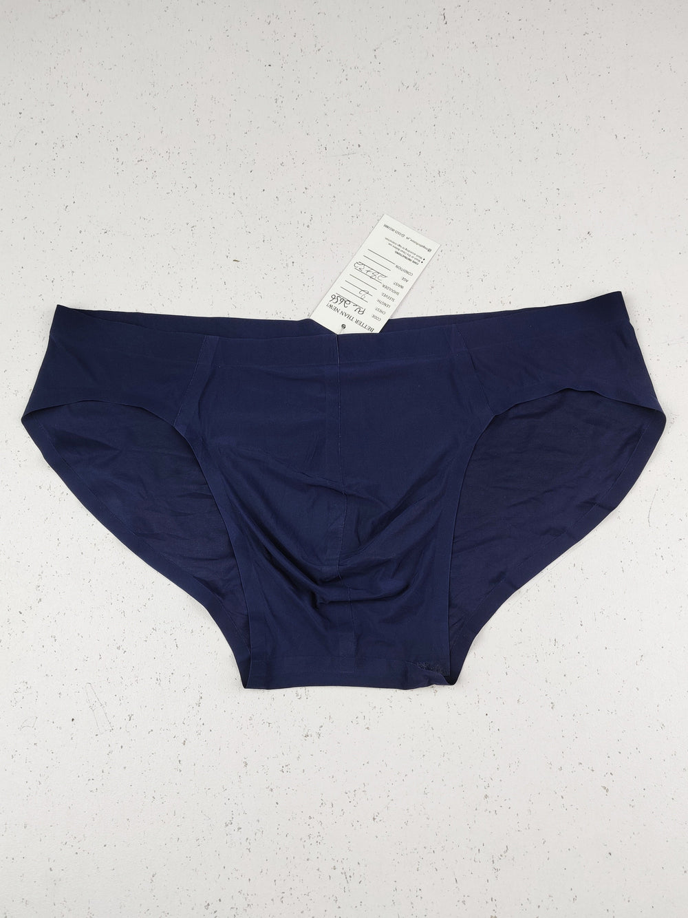 Buy online pre-used pre-loved 100% authentic & Original branded Unknown Brand (PU-2656) available in Pakistan. Top international brands avilable.