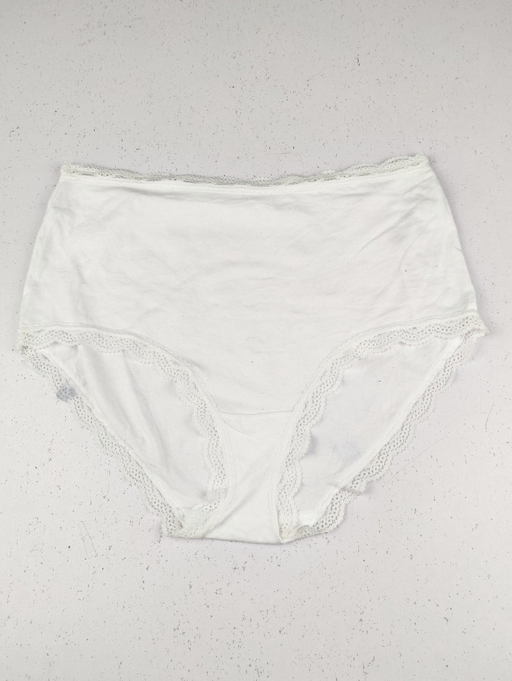Buy online pre-used pre-loved 100% authentic & Original branded Marks & Spencer (PU-2662) available in Pakistan. Top international brands avilable.
