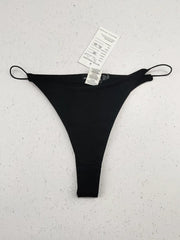 Buy online pre-used pre-loved 100% authentic & Original branded Prettylittlething (PU-268) available in Pakistan. Top international brands avilable.