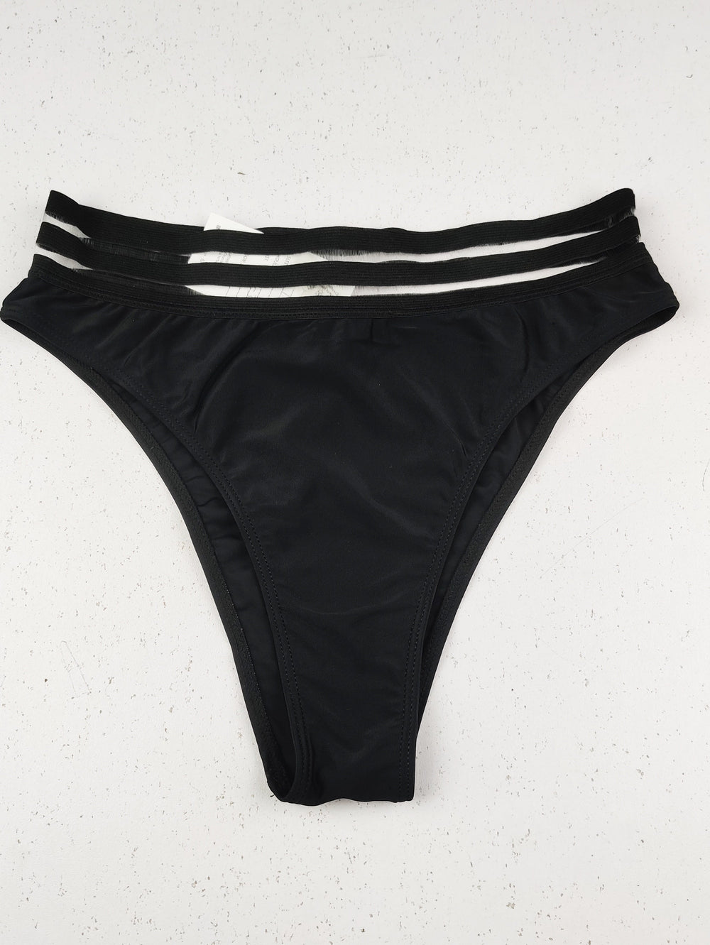 Buy online pre-used pre-loved 100% authentic & Original branded Unknown Brand (PU-2699) available in Pakistan. Top international brands avilable.