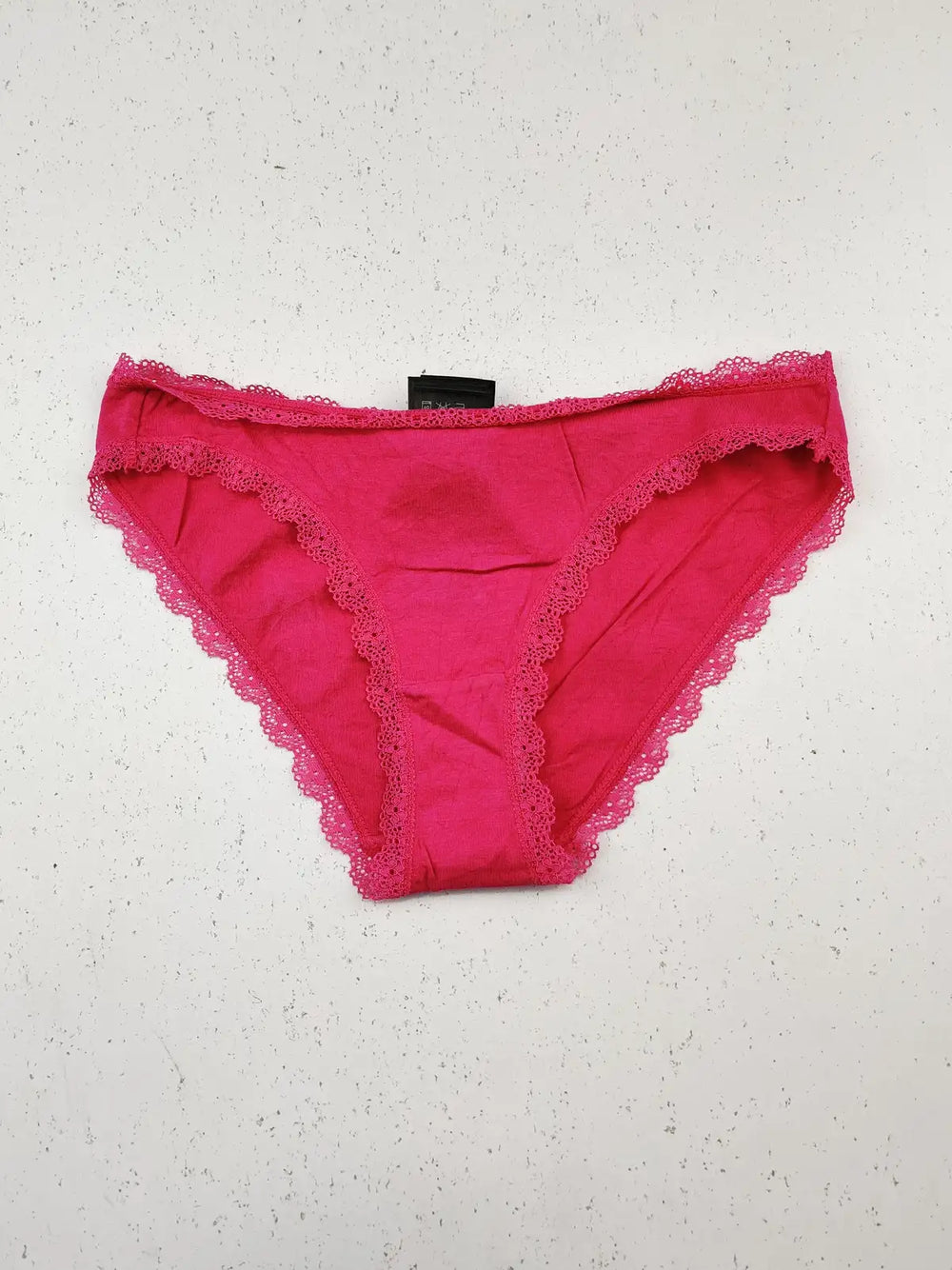 Buy online pre-used pre-loved 100% authentic & Original branded H&M (PU-26) available in Pakistan. Top international brands avilable.