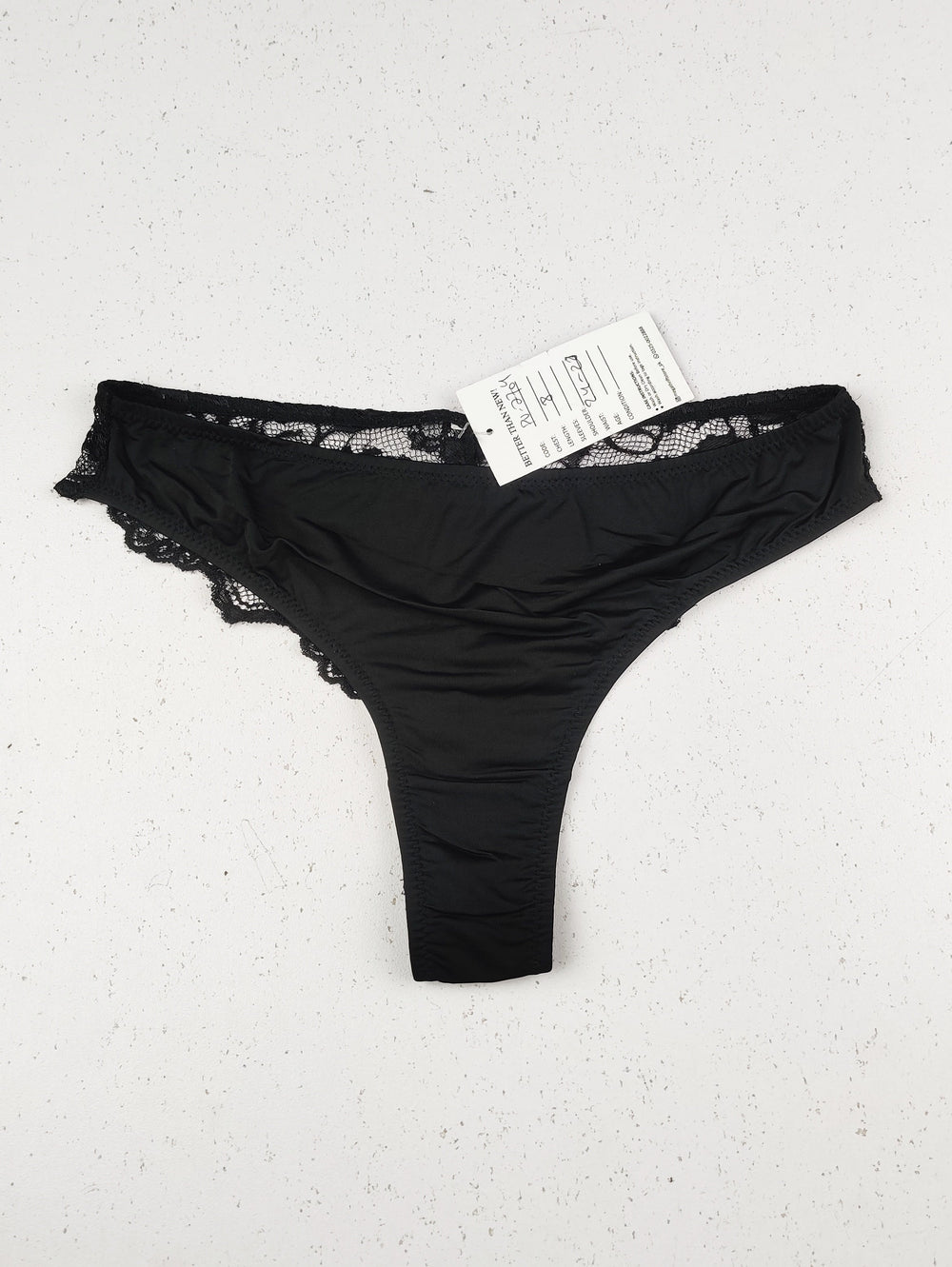 Buy online pre-used pre-loved 100% authentic & Original branded Unknown Brand (PU-2704) available in Pakistan. Top international brands avilable.