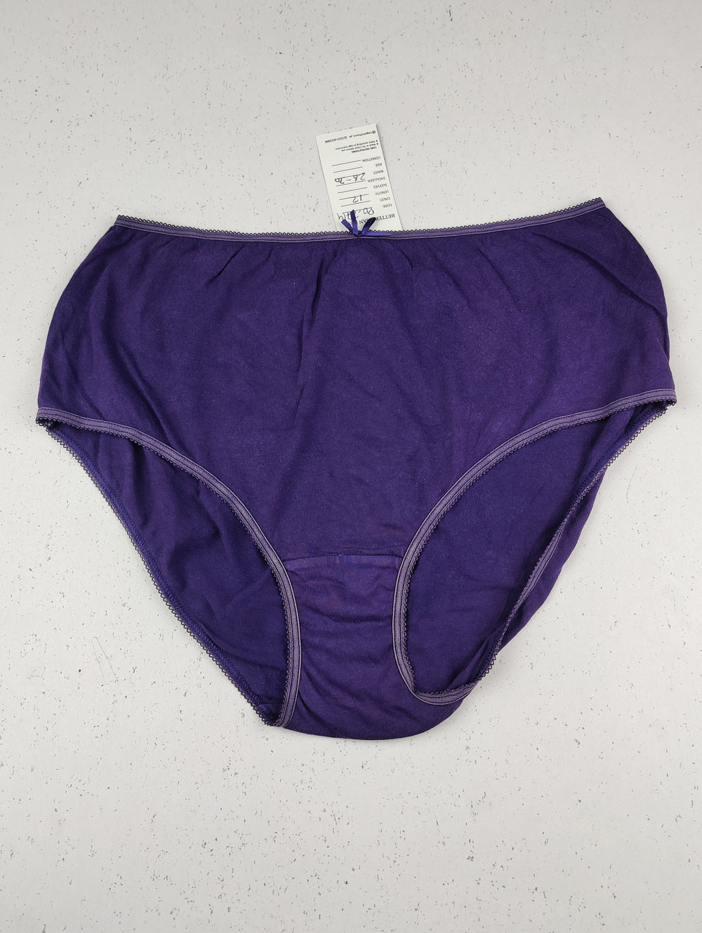 Buy online pre-used pre-loved 100% authentic & Original branded F&F (PU-2714) available in Pakistan. Top international brands avilable.