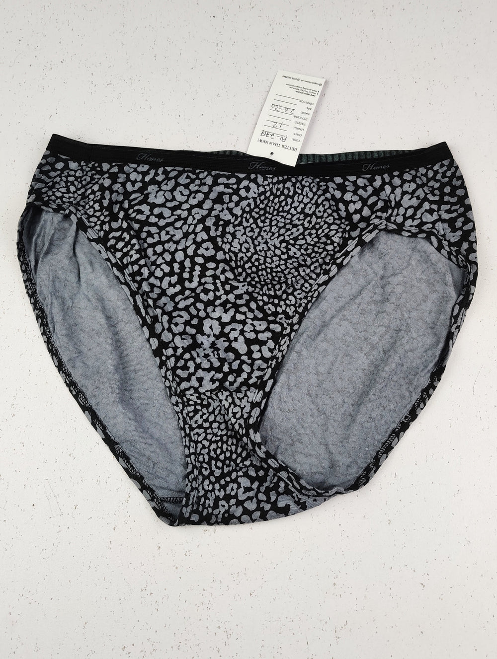 Buy online pre-used pre-loved 100% authentic & Original branded Hanes (PU-2717) available in Pakistan. Top international brands avilable.