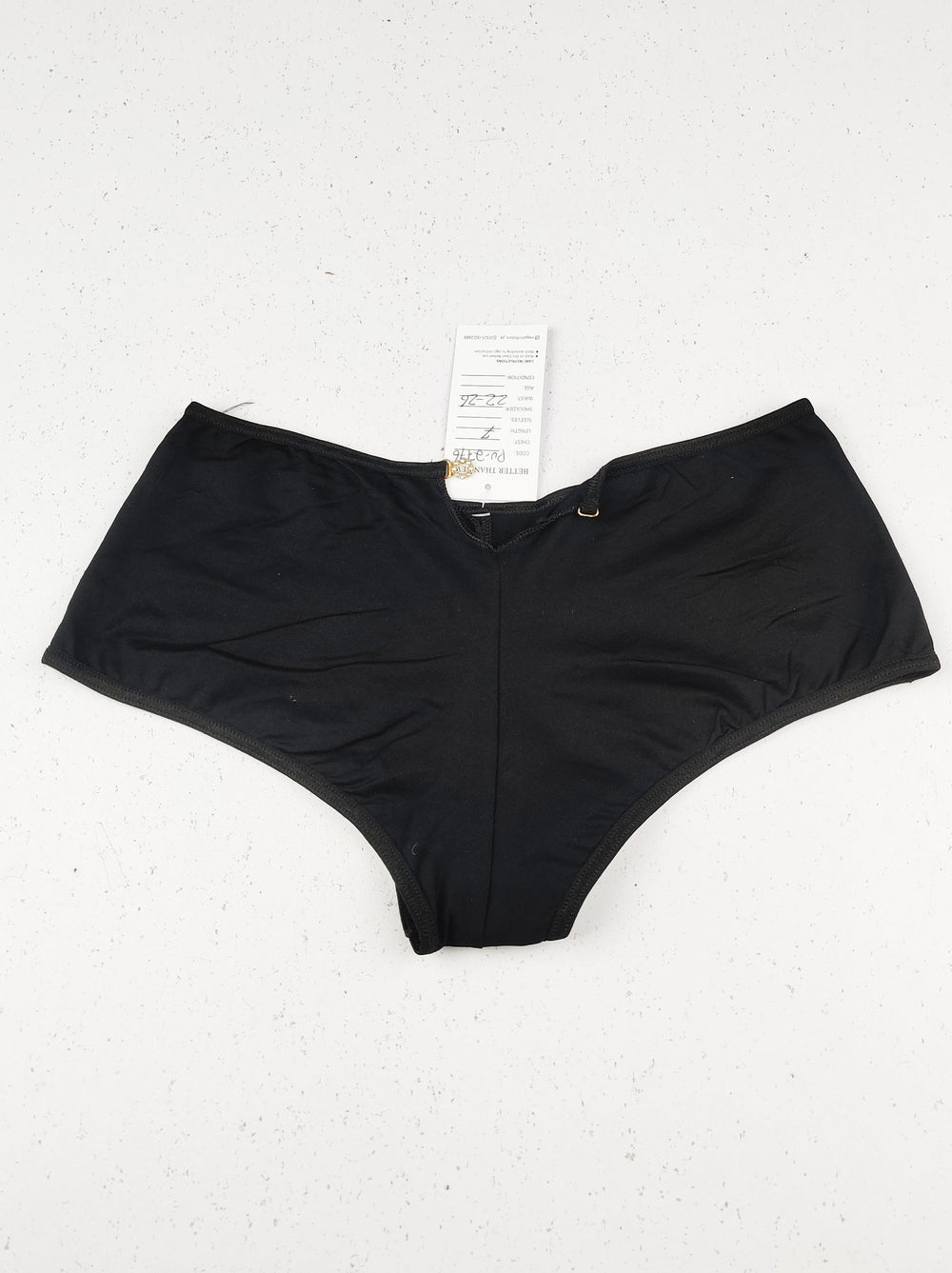 Buy online pre-used pre-loved 100% authentic & Original branded Unknown Brand (PU-2776) available in Pakistan. Top international brands avilable.