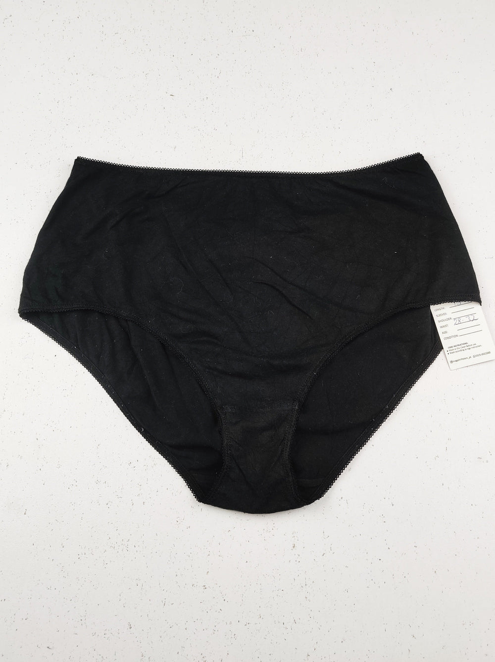 Buy online pre-used pre-loved 100% authentic & Original branded F&F (PU-2800) available in Pakistan. Top international brands avilable.