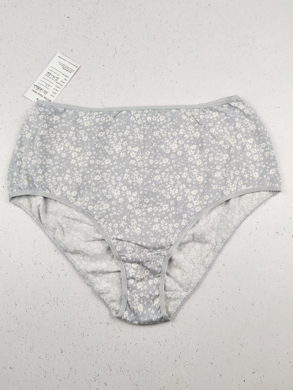 Buy online pre-used pre-loved 100% authentic & Original branded Primark (PU-2802) available in Pakistan. Top international brands avilable.