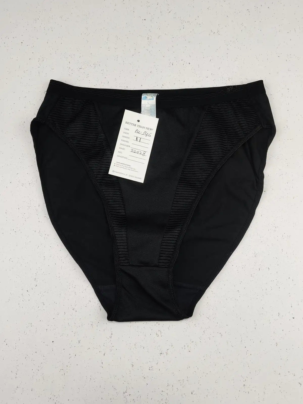 Buy online pre-used pre-loved 100% authentic & Original branded Unknown Brand (PU-346) available in Pakistan. Top international brands avilable.