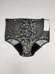 Buy online pre-used pre-loved 100% authentic & Original branded Marks & Spencer (PU-392) available in Pakistan. Top international brands avilable.