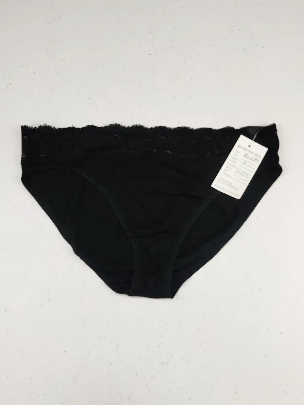 Buy online pre-used pre-loved 100% authentic & Original branded Marks & Spencer (PU-399) available in Pakistan. Top international brands avilable.