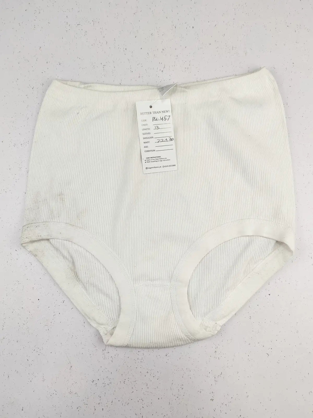 Buy online pre-used pre-loved 100% authentic & Original branded Unknown Brand (PU-457) available in Pakistan. Top international brands avilable.