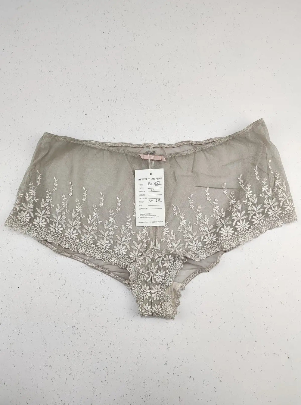 Buy online pre-used pre-loved 100% authentic & Original branded Marks & Spencer (PU-481) available in Pakistan. Top international brands avilable.