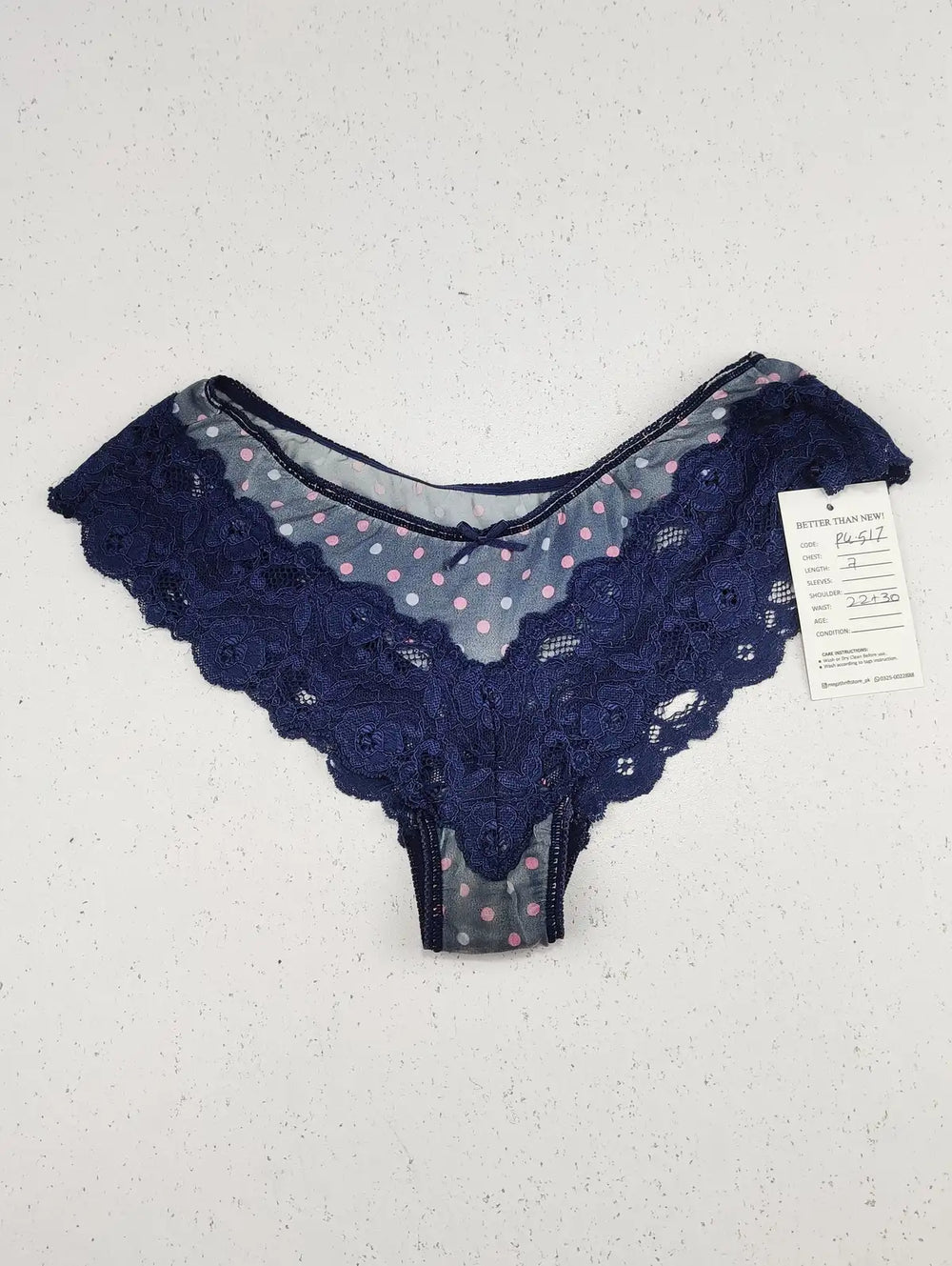 Buy online pre-used pre-loved 100% authentic & Original branded Unknown Brand (PU-517) available in Pakistan. Top international brands avilable.