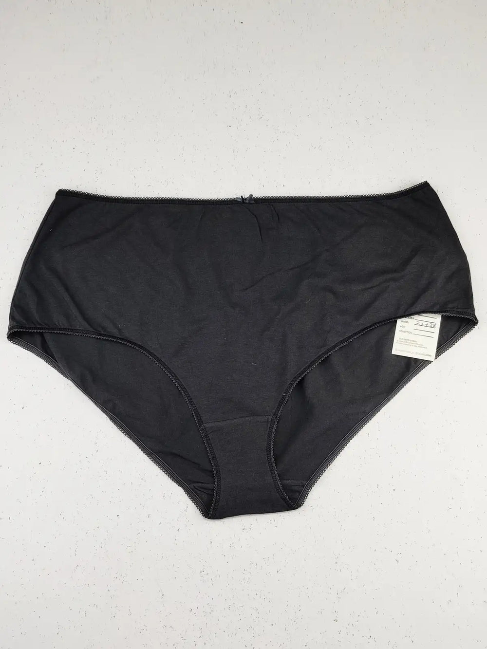 Buy online pre-used pre-loved 100% authentic & Original branded F&F (PU-544) available in Pakistan. Top international brands avilable.