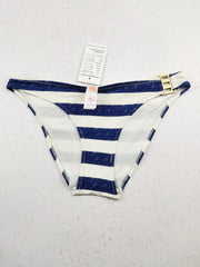 Buy online pre-used pre-loved 100% authentic & Original branded Ocean Club (PU-682) available in Pakistan. Top international brands avilable.