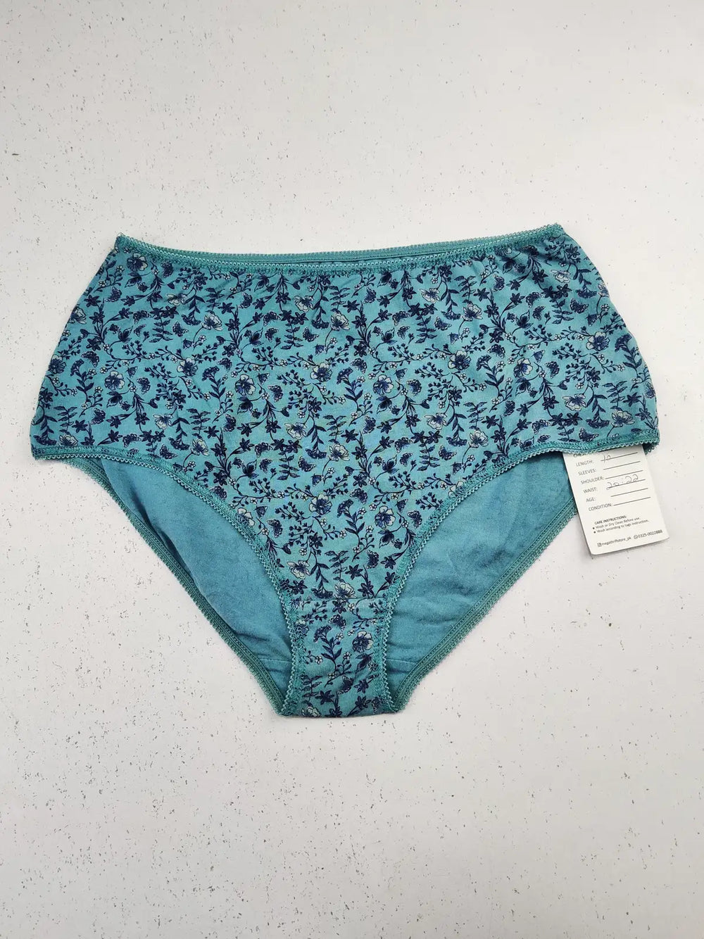Buy online pre-used pre-loved 100% authentic & Original branded F&F (PU-791) available in Pakistan. Top international brands avilable.