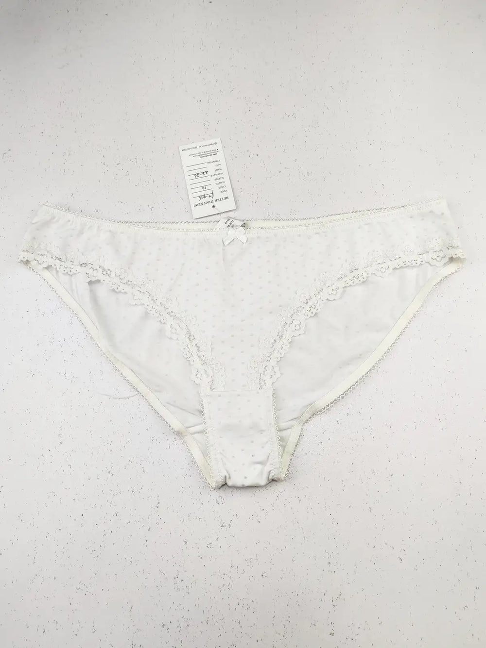 Buy online pre-used pre-loved 100% authentic & Original branded Bhs (PU-995) available in Pakistan. Top international brands avilable.
