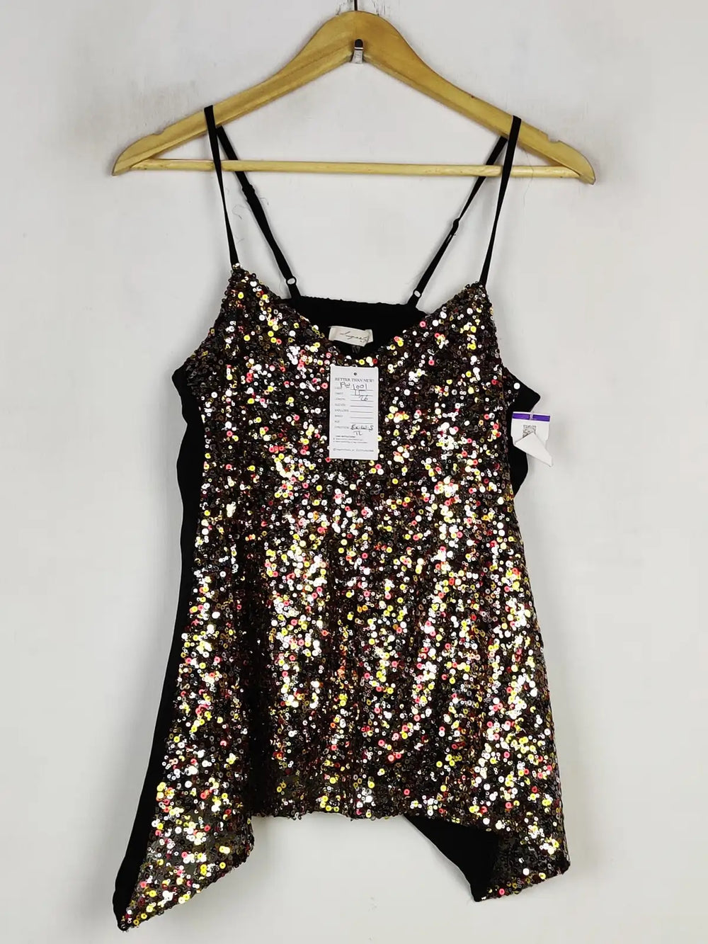 Buy online pre-used pre-loved 100% authentic & Original branded Unknown Brand (PW-1001) available in Pakistan. Top international brands avilable.