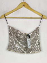 Buy online pre-used pre-loved 100% authentic & Original branded H&M (PW-1027) available in Pakistan. Top international brands avilable.