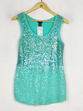 Buy online pre-used pre-loved 100% authentic & Original branded Rue 21 (PW-1072) available in Pakistan. Top international brands avilable.