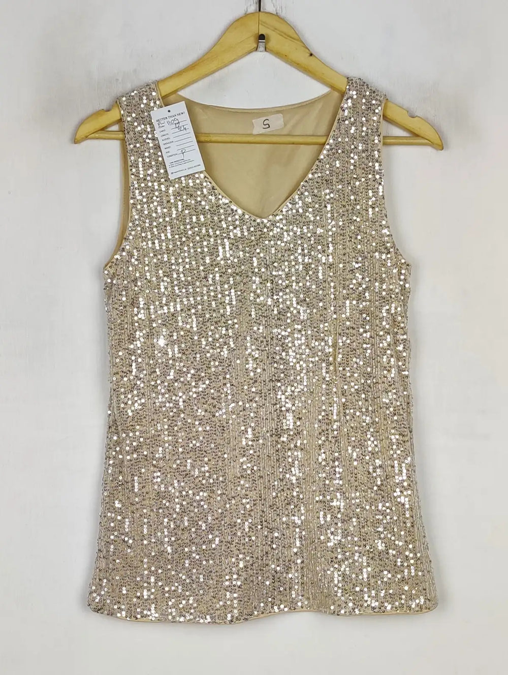 Buy online pre-used pre-loved 100% authentic & Original branded Unknown Brand (PW-1109) available in Pakistan. Top international brands avilable.