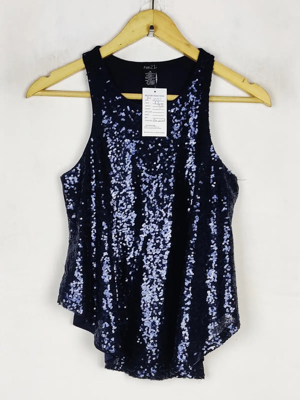 Buy online pre-used pre-loved 100% authentic & Original branded Rue 21 (PW-1221) available in Pakistan. Top international brands avilable.