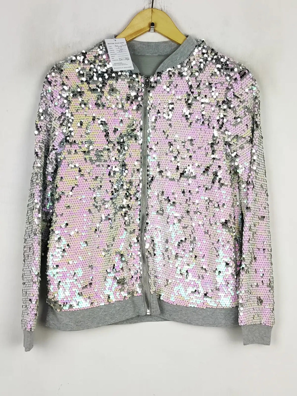 Buy online pre-used pre-loved 100% authentic & Original branded Unknown Brand (PW-1307) available in Pakistan. Top international brands avilable.