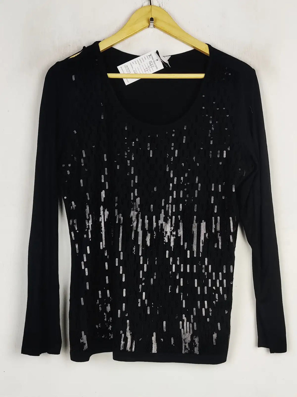Buy online pre-used pre-loved 100% authentic & Original branded Conradc (PW-1333) available in Pakistan. Top international brands avilable.
