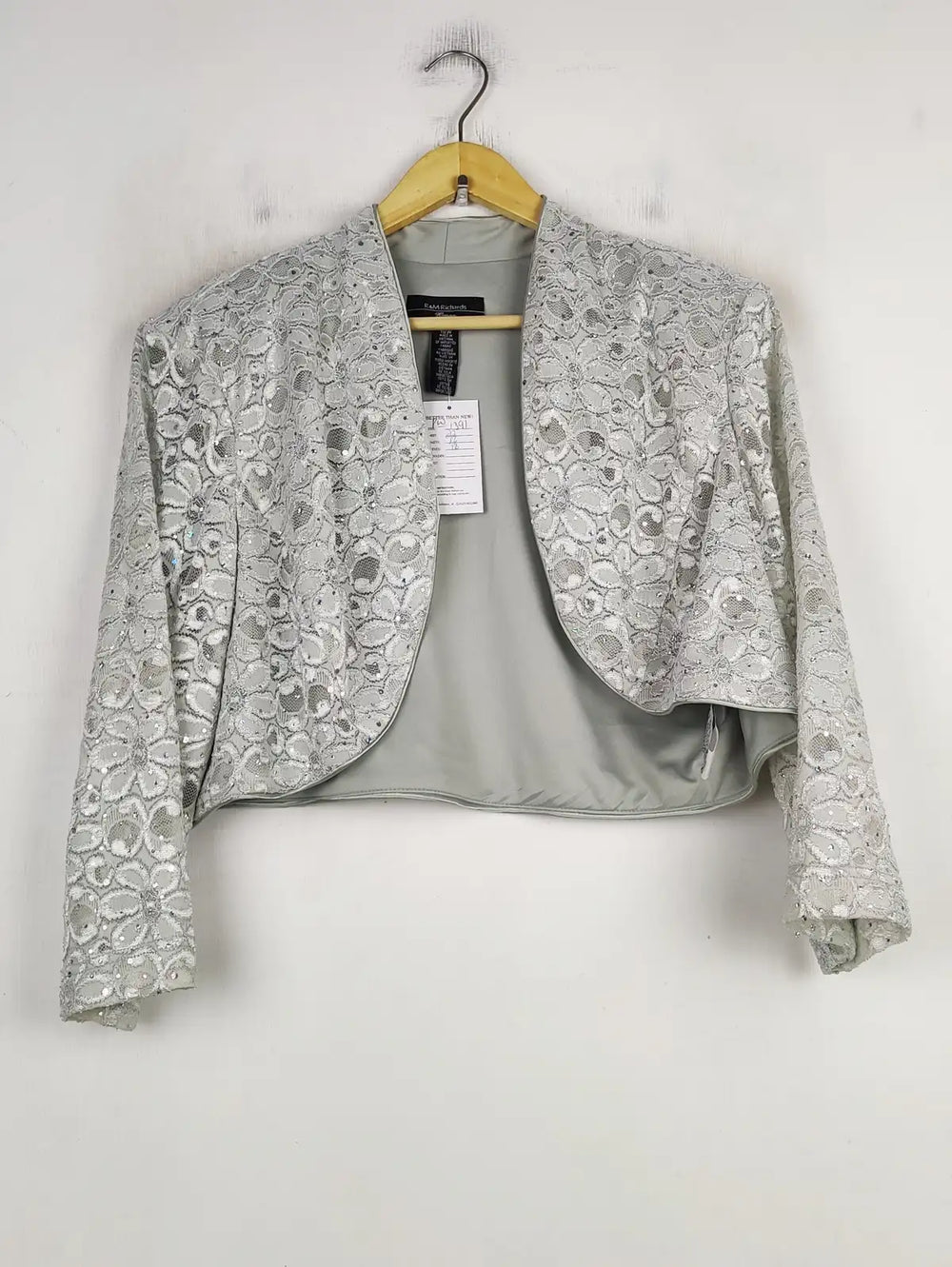 Buy online pre-used pre-loved 100% authentic & Original branded R&M Richard (PW-1391) available in Pakistan. Top international brands avilable.