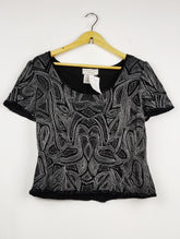 Buy online pre-used pre-loved 100% authentic & Original branded Papell Boutique (PW-1448) available in Pakistan. Top international brands avilable.