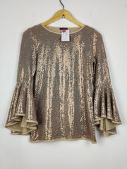 Buy online pre-used pre-loved 100% authentic & Original branded Vince Camuto (PW-1451) available in Pakistan. Top international brands avilable.