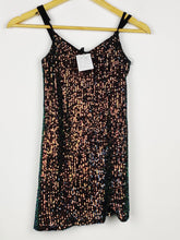 Buy online pre-used pre-loved 100% authentic & Original branded Unknown Brand (PW-1460) available in Pakistan. Top international brands avilable.