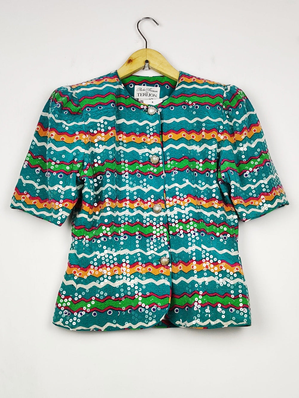Buy online pre-used pre-loved 100% authentic & Original branded Terijon (PW-1663) available in Pakistan. Top international brands avilable.
