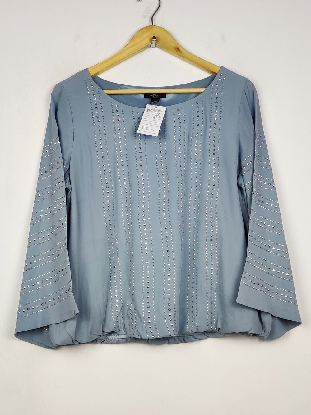 Buy online pre-used pre-loved 100% authentic & Original branded Alfani (PW-1767) available in Pakistan. Top international brands avilable.