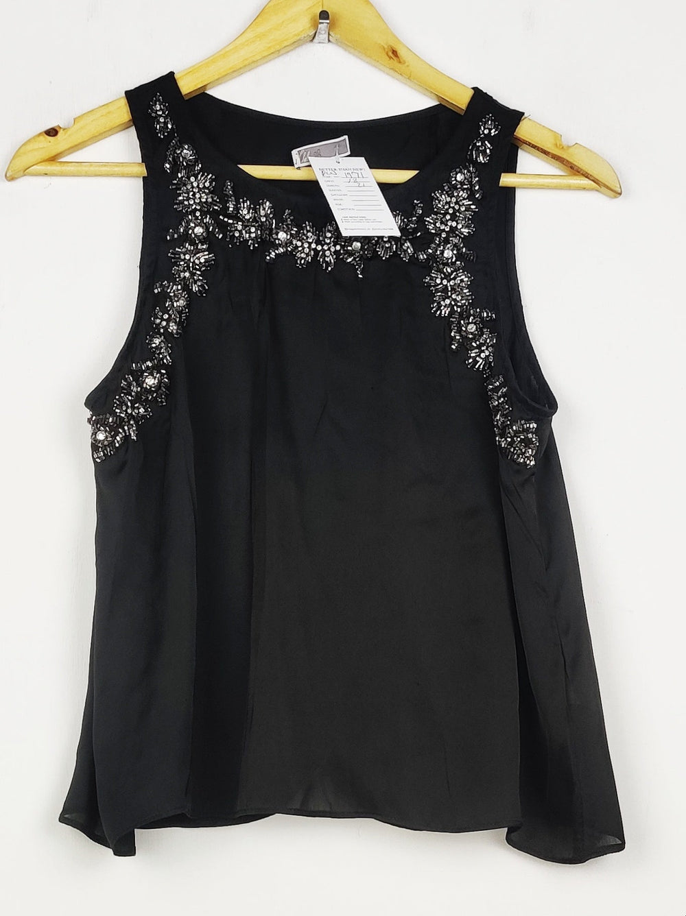 Buy online pre-used pre-loved 100% authentic & Original branded Unknown Brand (PW-1771) available in Pakistan. Top international brands avilable.