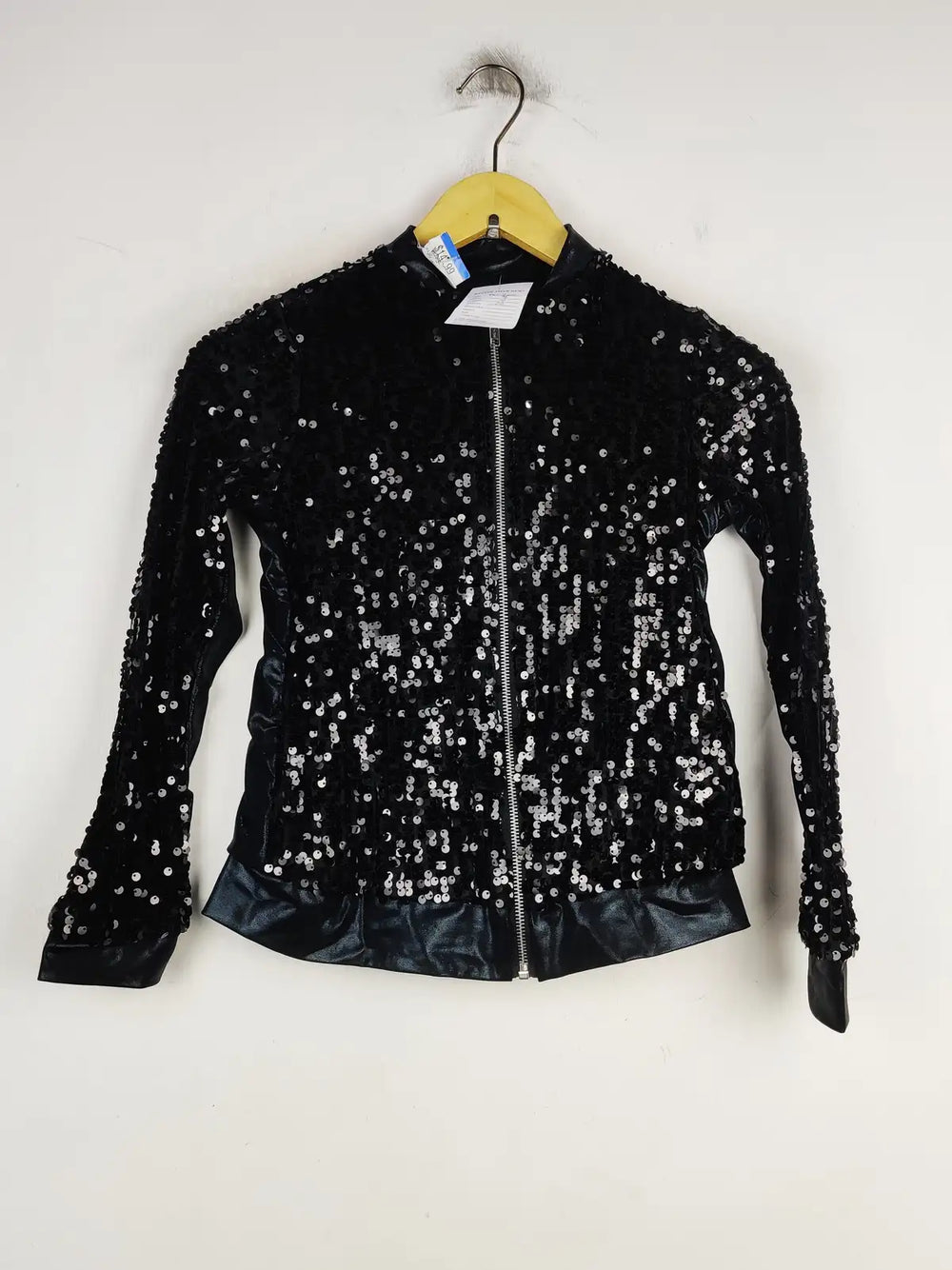 Buy online pre-used pre-loved 100% authentic & Original branded Mc (PW-200) available in Pakistan. Top international brands avilable.