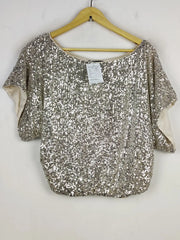 Buy online pre-used pre-loved 100% authentic & Original branded Aakaa (PW-344) available in Pakistan. Top international brands avilable.